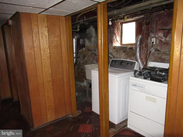 3832 CREST RD, Drexel Hill, PA 19026