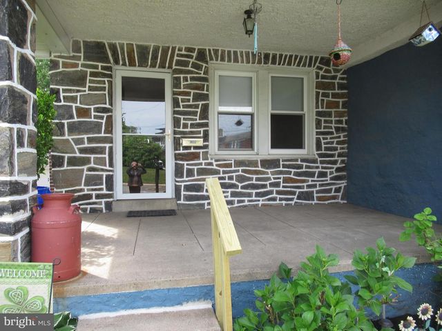3832 CREST RD, Drexel Hill, PA 19026