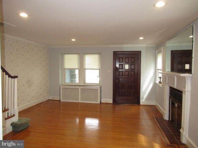 3832 CREST RD, Drexel Hill, PA 19026