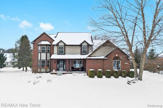 10288 Brunswick Drive, South Lyon, MI 48178