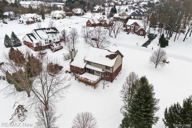 10288 Brunswick Drive, South Lyon, MI 48178