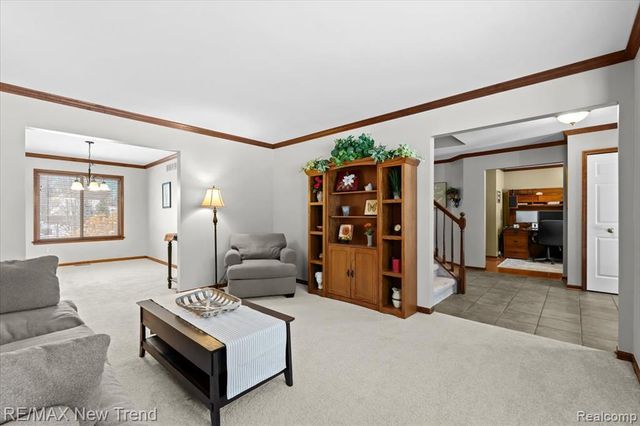 10288 Brunswick Drive, South Lyon, MI 48178