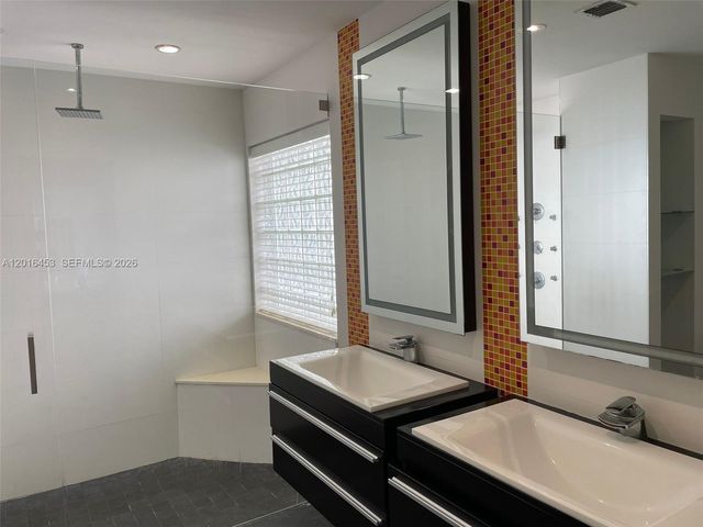 10933 NW 73 TE, Doral, FL 33178