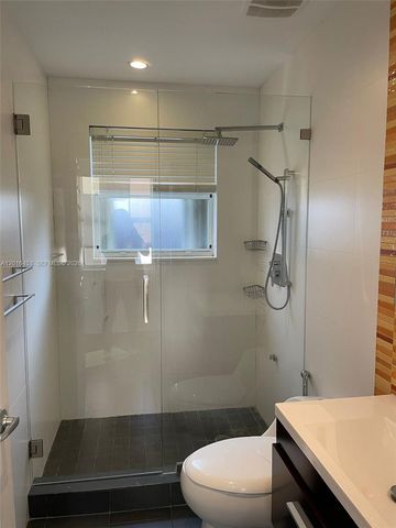 10933 NW 73 TE, Doral, FL 33178