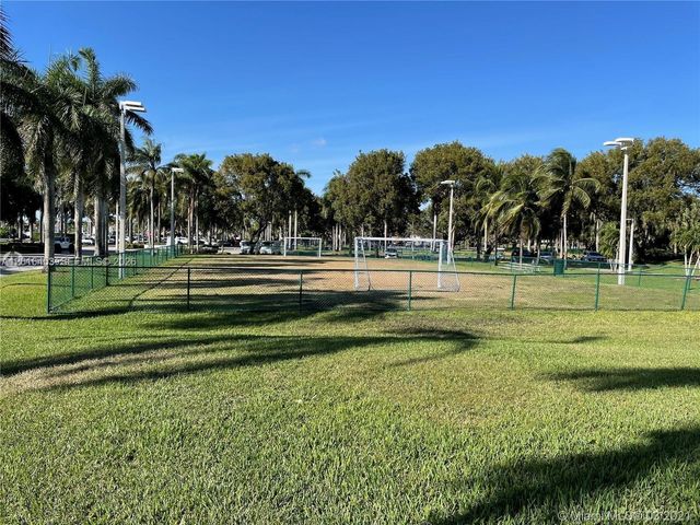 10933 NW 73 TE, Doral, FL 33178