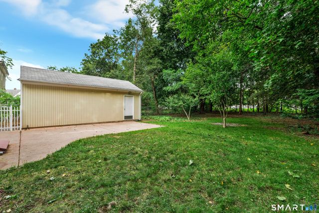 21 Monroe Street, North Haven, CT 06473
