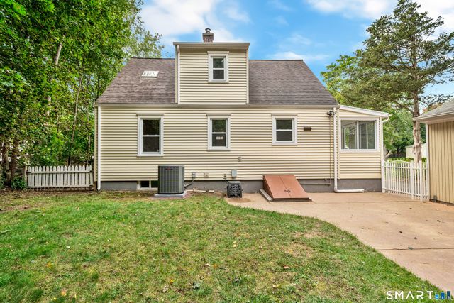 21 Monroe Street, North Haven, CT 06473