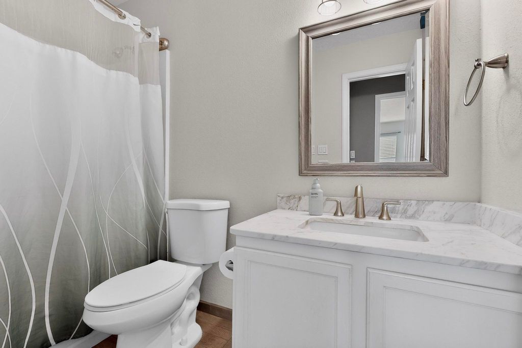 Image 14 of property listing at 1328 Blossom Wood Place NW, Albuquerque, NM 87120