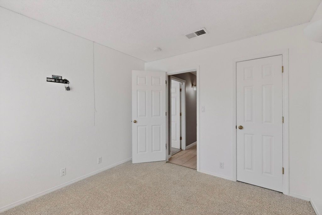 Image 23 of property listing at 1328 Blossom Wood Place NW, Albuquerque, NM 87120