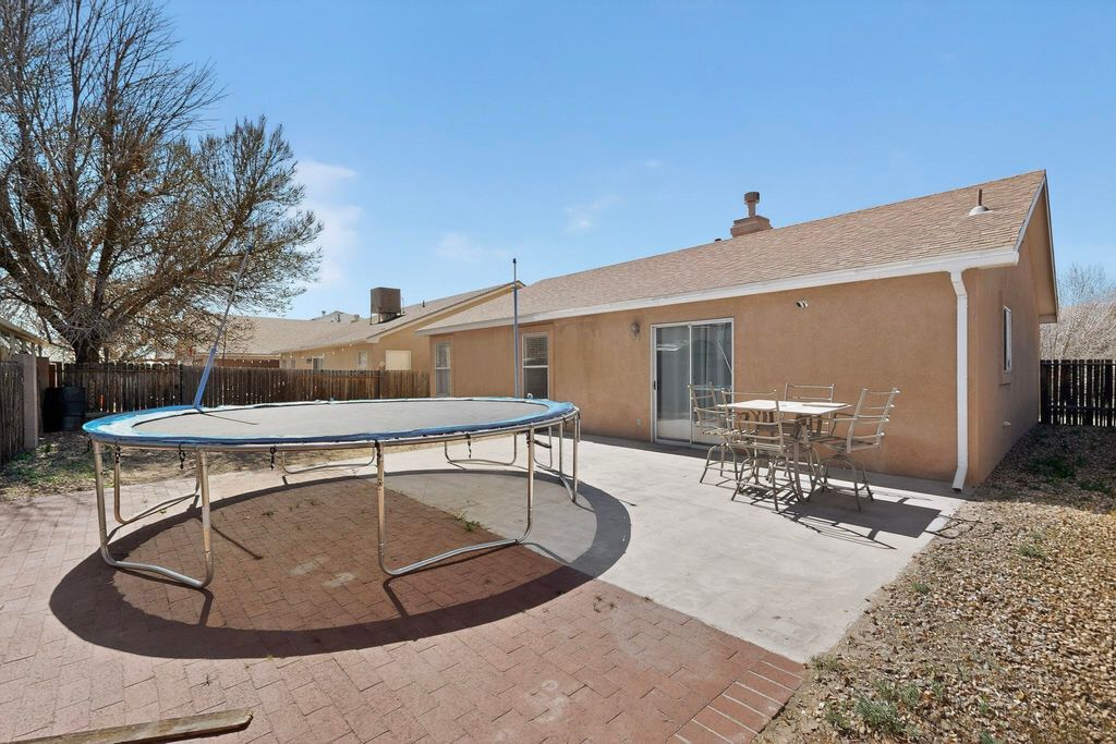 Image 31 of property listing at 1328 Blossom Wood Place NW, Albuquerque, NM 87120