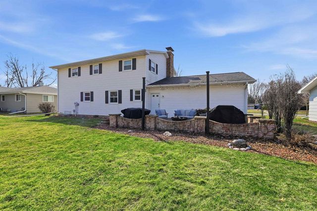 1035 MEADOW LANE, Fond Du Lac, WI 54935