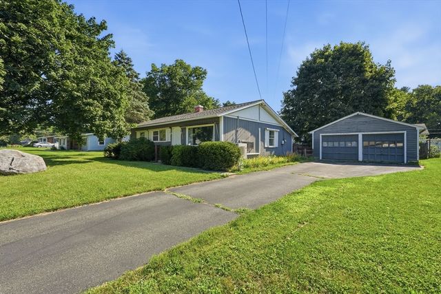28 Westwood Terrace, Northampton, MA 01062