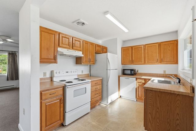 28 Westwood Terrace, Northampton, MA 01062