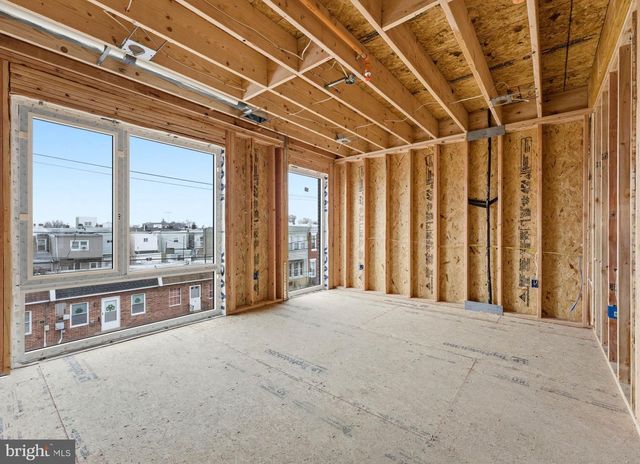 302 WINTON ST, Philadelphia, PA 19148