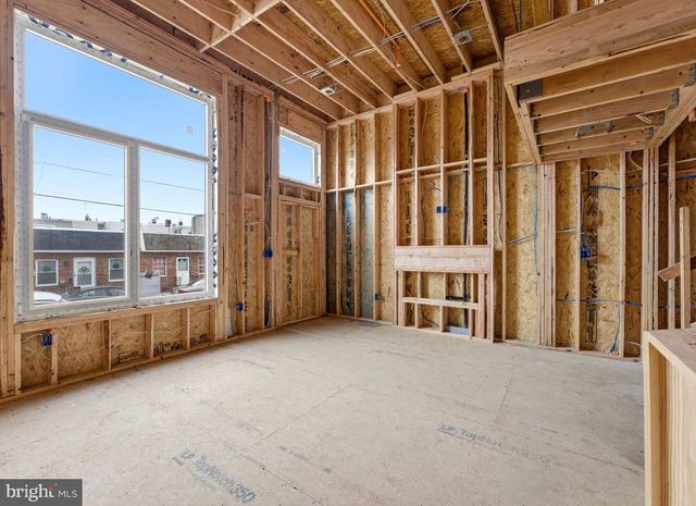 302 WINTON ST, Philadelphia, PA 19148