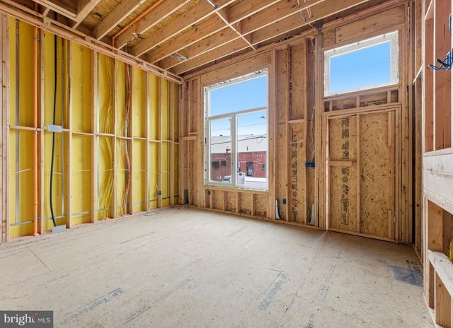 302 WINTON ST, Philadelphia, PA 19148