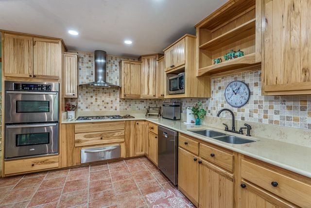126 River Top View, Murphy, NC 28906