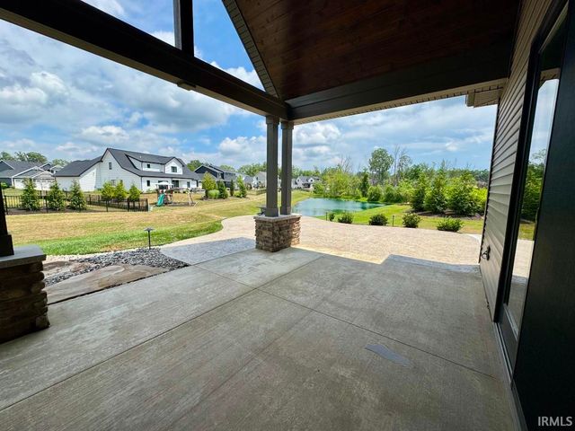 16570 Chilton Cove, Huntertown, IN 46748