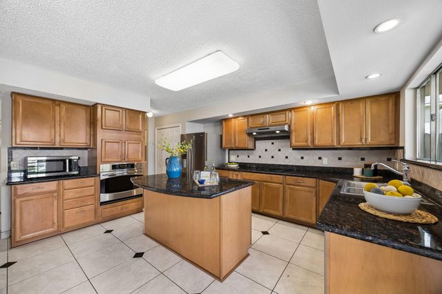 6415 Via Espana Drive, Houston, TX 77083
