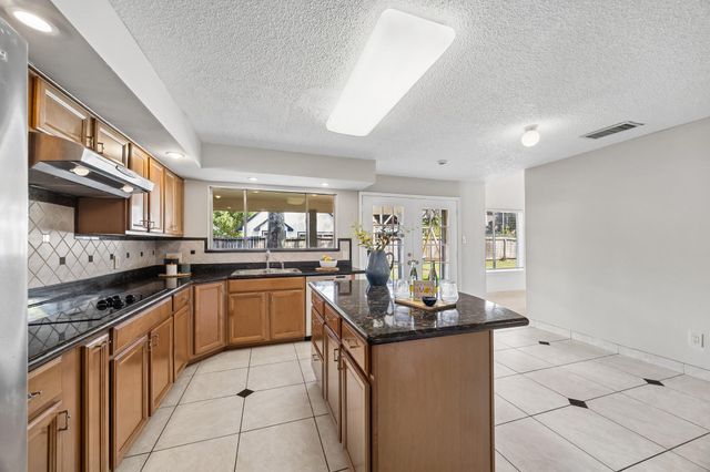 6415 Via Espana Drive, Houston, TX 77083