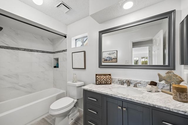 6415 Via Espana Drive, Houston, TX 77083