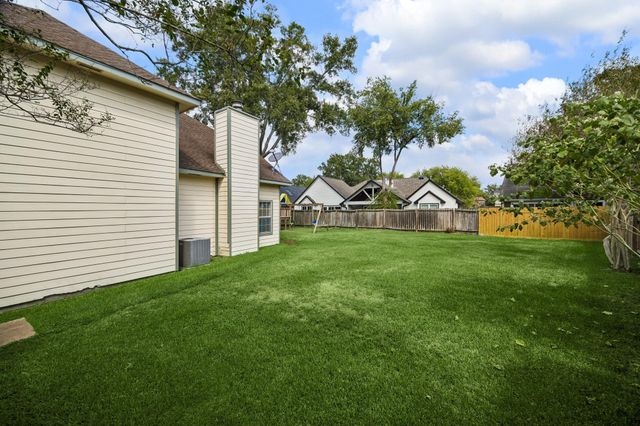 6415 Via Espana Drive, Houston, TX 77083