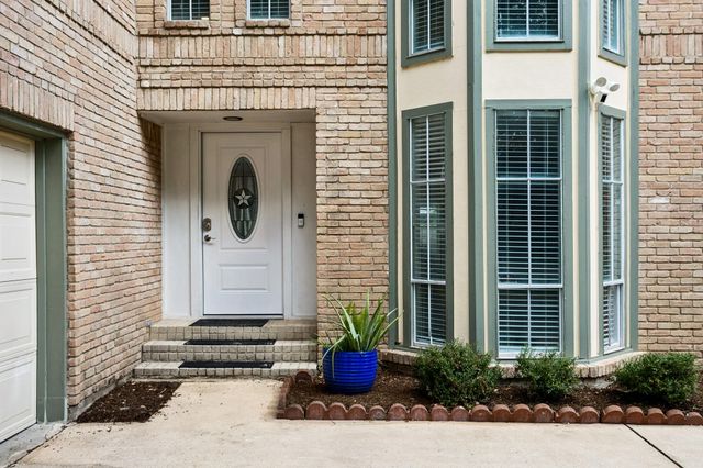 6415 Via Espana Drive, Houston, TX 77083
