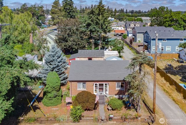 303 3rd Street NE, Yelm, WA 98597
