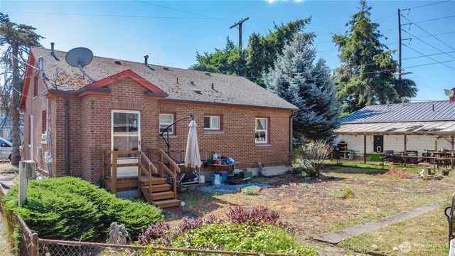 303 3rd Street NE, Yelm, WA 98597