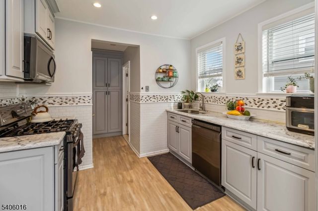 12 Winding Way, West Orange Twp., NJ 07052