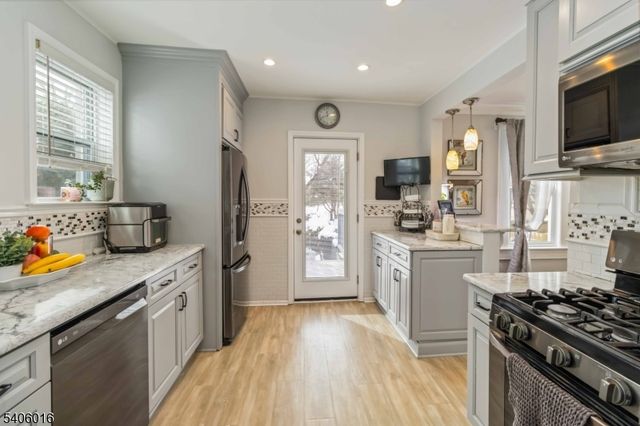 12 Winding Way, West Orange Twp., NJ 07052