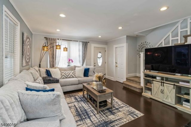 12 Winding Way, West Orange Twp., NJ 07052