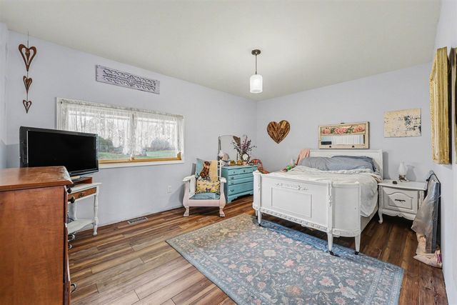 219 S Portage Road, Jackson, MI 49201