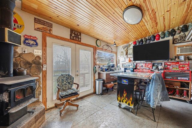 219 S Portage Road, Jackson, MI 49201