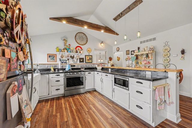 219 S Portage Road, Jackson, MI 49201