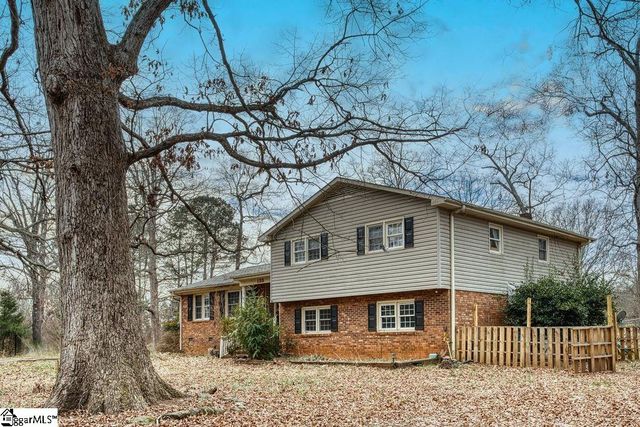 135 Garrett Road, Cowpens, SC 29330