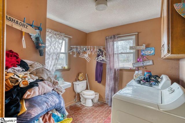 135 Garrett Road, Cowpens, SC 29330