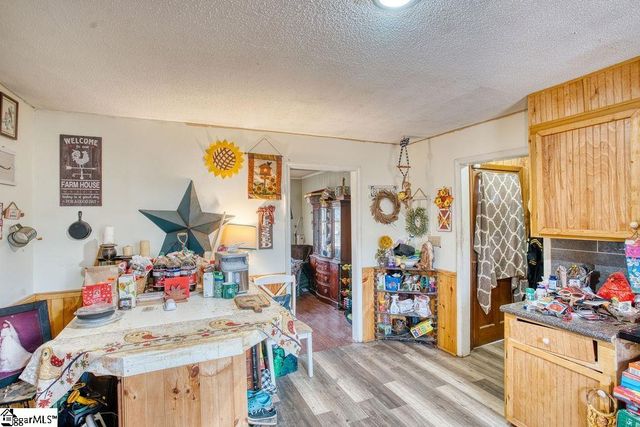 135 Garrett Road, Cowpens, SC 29330