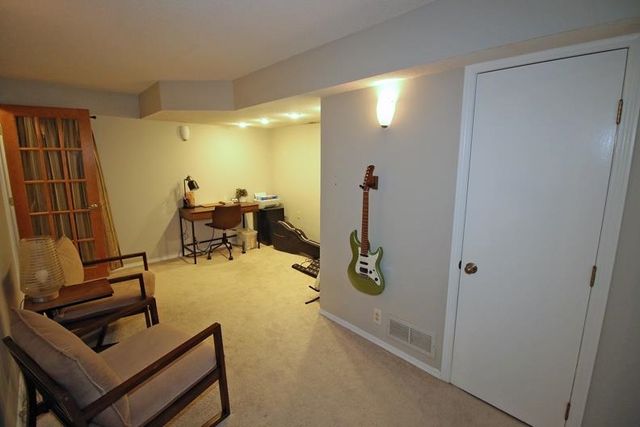 3906 N Rushwood Ct, Wichita, KS 67226