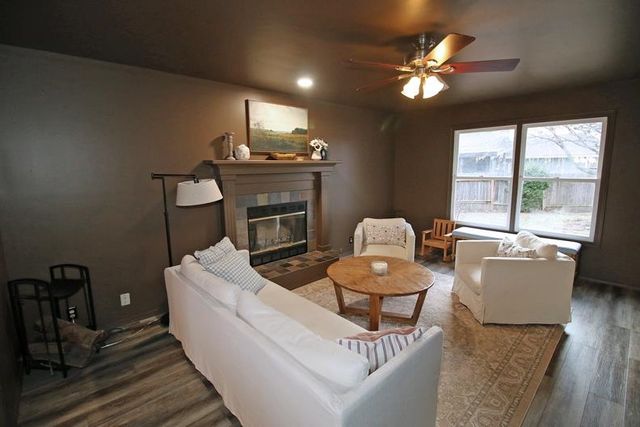 3906 N Rushwood Ct, Wichita, KS 67226