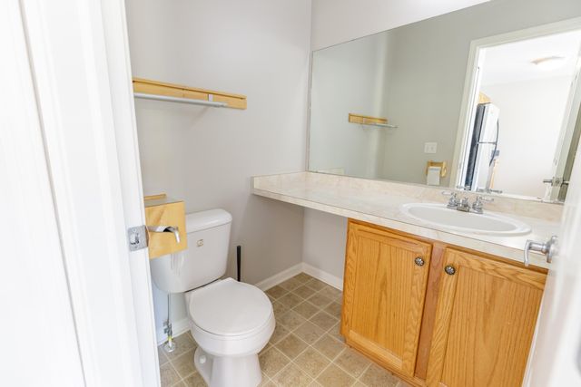 3057 Barclay Way, Ann Arbor, MI 48105