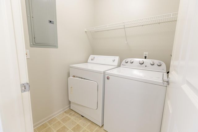 3057 Barclay Way, Ann Arbor, MI 48105