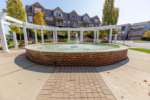 3057 Barclay Way, Ann Arbor, MI 48105