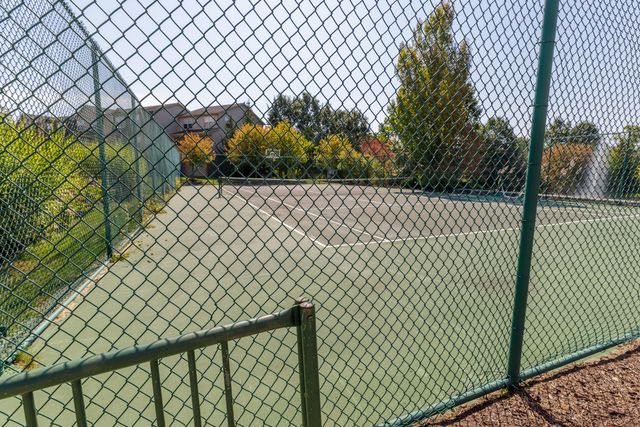 3057 Barclay Way, Ann Arbor, MI 48105