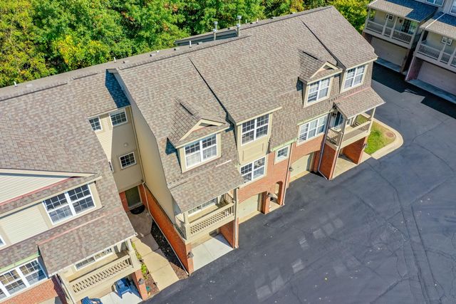 3057 Barclay Way, Ann Arbor, MI 48105