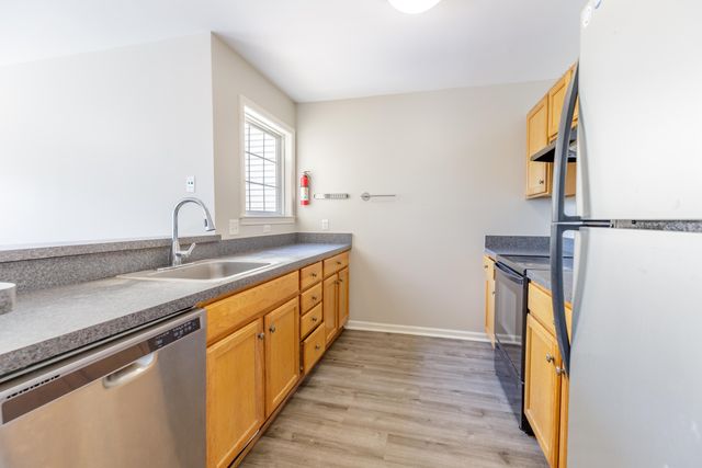 3057 Barclay Way, Ann Arbor, MI 48105