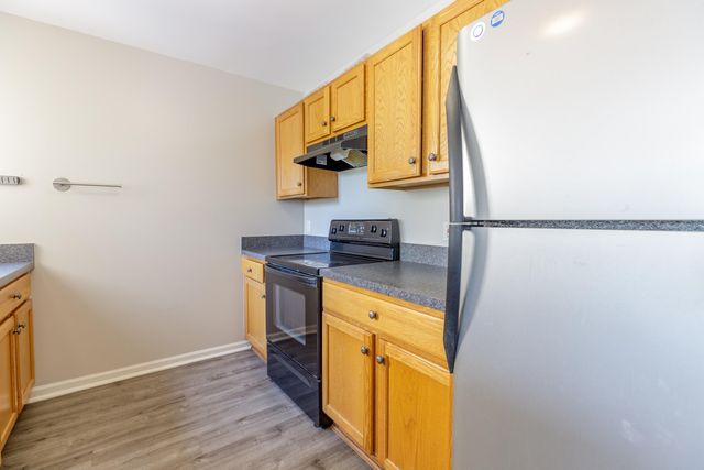 3057 Barclay Way, Ann Arbor, MI 48105