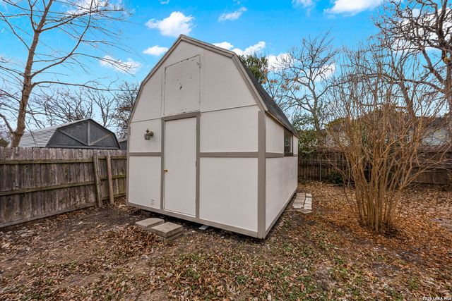 2311 Trails End, Kerrville, TX 78028