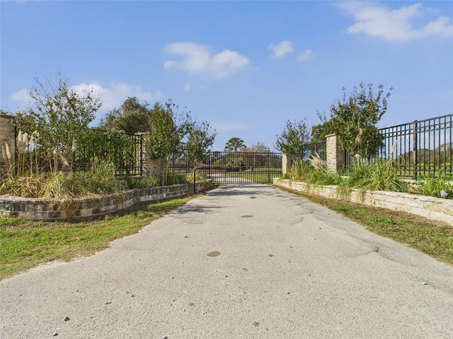 12794 County Road 307, Navasota, TX 77868