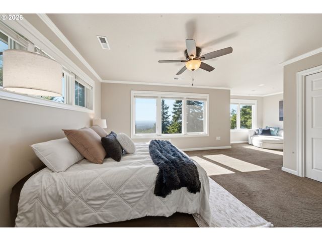 9100 Ne LIVINGSTON MOUNTAIN Ct, Camas, WA 98607